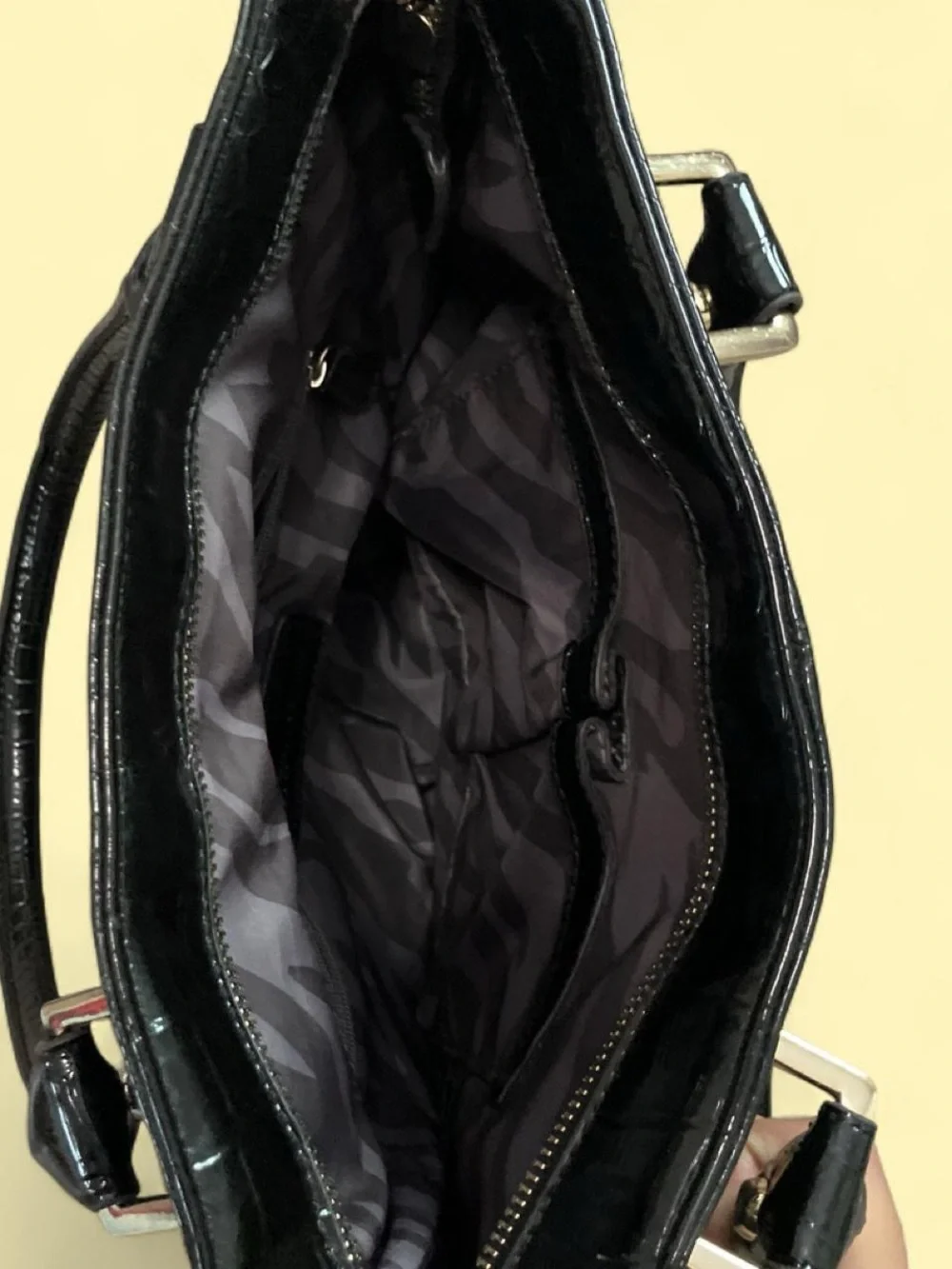 Classic Black Croc-Embossed Tote Bag - ANNE KLEIN new without tags no flaws